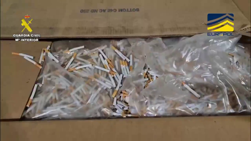 Operació policial contra el tràfic de tabac a la província de Barcelona | SERGI BASSOLAS