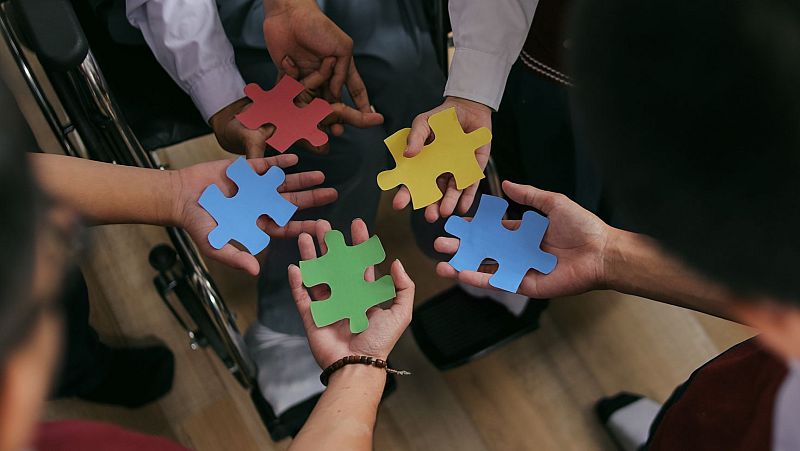 Educar en red: enfermedades raras y educar en inclusión - A golpe de bit | Escuchar