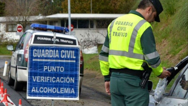 Más cerca - El alcohol y la vida de los otros - Escuchar ahora