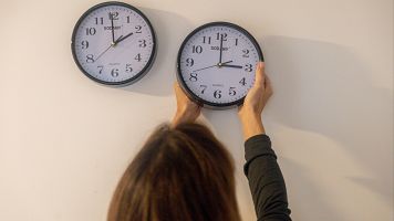 El canvi d'hora torna aquest diumenge: a les 2 seran les 3