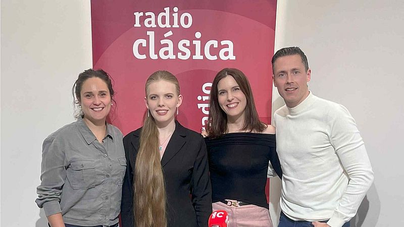 En blanco y negro - 'Piano Day' 2026 con Eva Gevorgyan y Anna Vinnitskaya desde Hinves - 29/03/26 - En blanco y negro | Escuchar