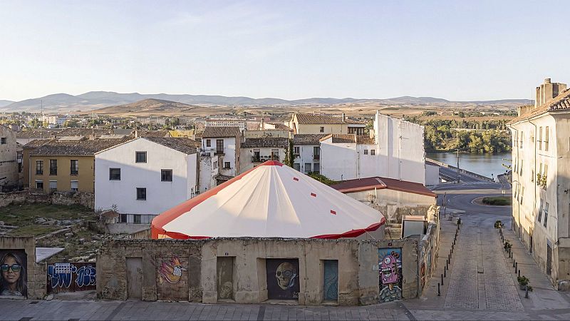 El "circo pobre" de un Premio Pritzker para activar un solar de Logroño - Escuchar ahora