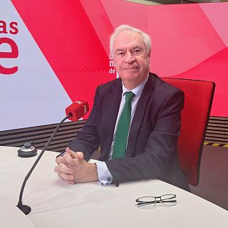 Charles Powell. La proyección internacional de Juan Carlos l