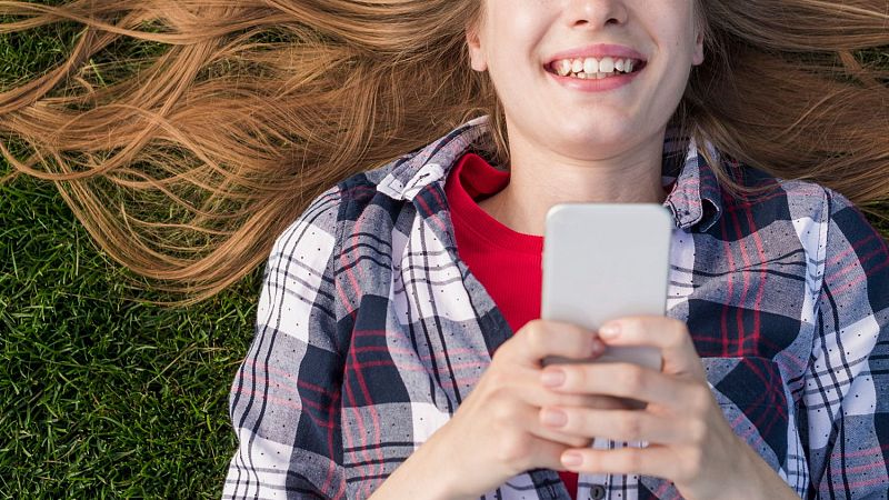 Protegemos tu privacidad - La llegada del primer móvil - 03/04/26 - Escuchar ahora