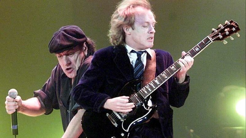 Tal día como hoy - Angus Young - 31/03/26 - Escuchar ahora
