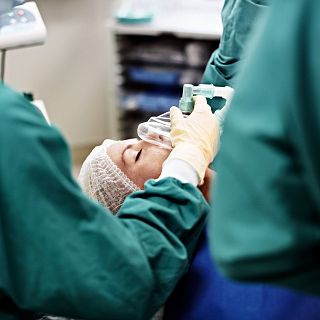 Anestesiólogo: más allá de dormir a un enfermo