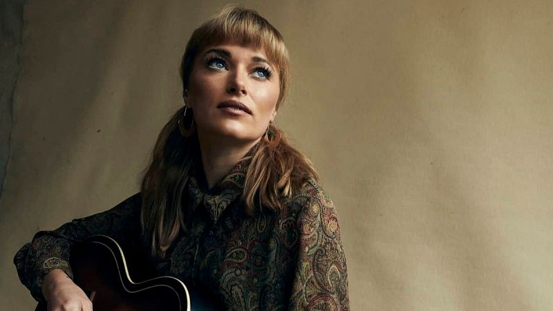 Sin rodeos - Leah Blevins o cuando la crudeza y la dulzura se encuentran naturalmente - 31/03/26 - Escuchar ahora