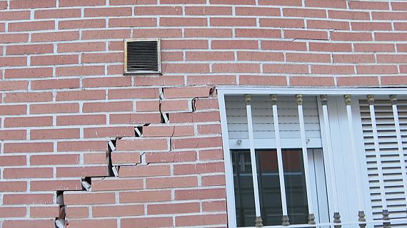 L'AVE causa esquerdes a domicilis de l'Horta i Artesa de Lleida