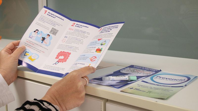 L'Entrellat - El c�ncer colorectal ser� el m�s diagnosticat a Espanya enguany i tert�lia amb Vicen� Sanclemente, �lex S�lmon i Leo Espluga - L'Entrellat | Escoltar