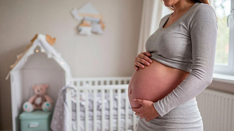 Salsejos del cor amb Vanessa Hogarth: Alonso i Melissa Jim�nez s�n pares, Jes�s castro t� bessons i Ter Stegen i Ona Sellar�s embarassats! - Xavif�rnia | Escoltar