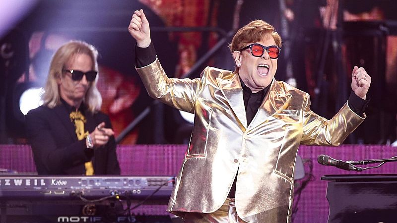 Tal día como hoy - Elton John  - 25/03/26 - Escuchar ahora