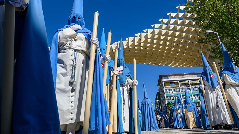 Las Semanas Santas que hacen sonar a España - Celebrando España | Escuchar