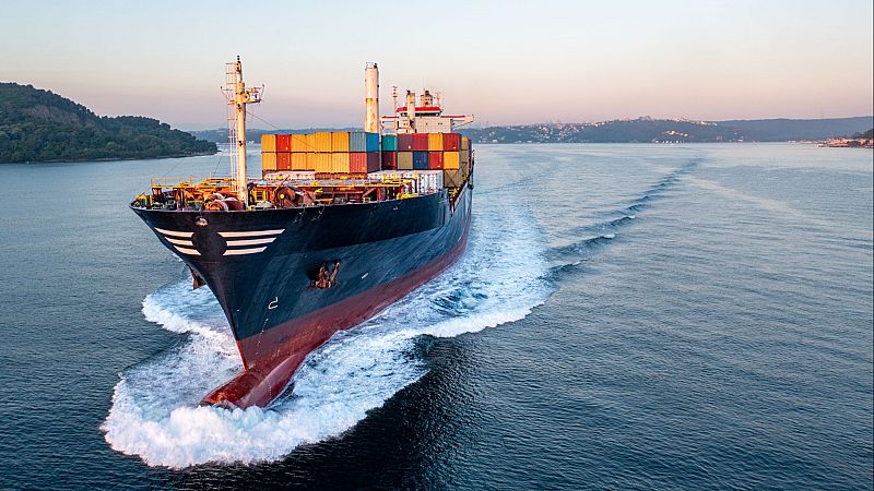 Los armadores piden ayuda a la UE por el alza del combustible - Españoles en la mar | Escuchar
