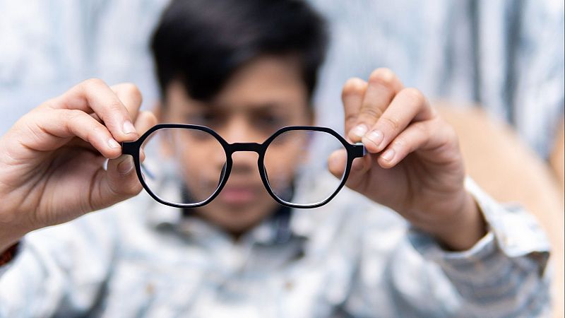 El Desierto de los Niños y Alain Afflelou en Marruecos - África hoy | Escuchar