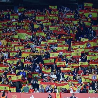 Càntics racistes al partit Espanya-Egipte al camp de l'Espanyol