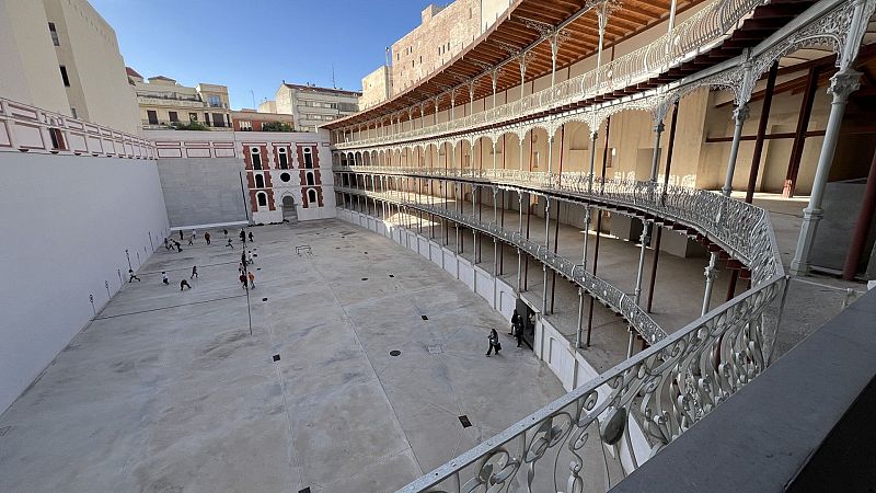 Beti Jai, joya arquitectónica única en el centro de Madrid - Emisión en ruso | Escuchar