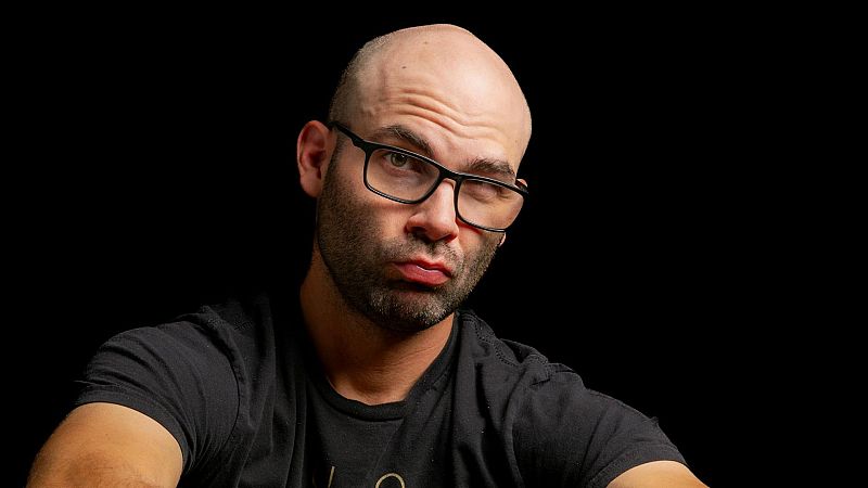 Bon dia i bona sort - La impactant teoria sobre els calbs que circula a les xarxes - Bon dia i bona sort | Escoltar