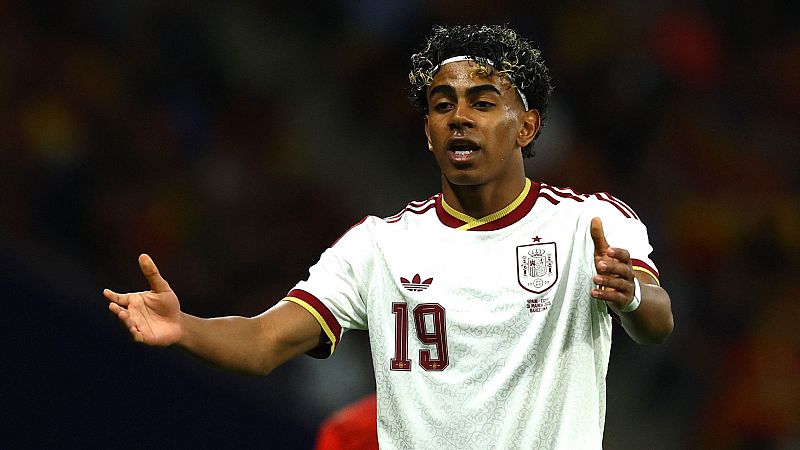 El mat� de R�dio 4 - L'home viatja a la Lluna i Lamine Yamal respon als racistes de l'Espanya-Egipte - El mat� de R�dio 4 | Escoltar