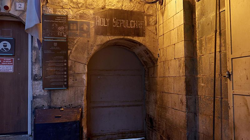 Jerusalén vive una Semana Santa marcada por la guerra y la tensión religiosa - Las mañanas de RNE | Escuchar