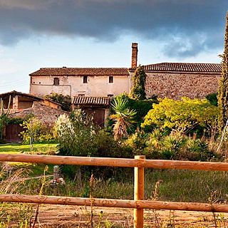 Descobrir Catalunya: Les masies on batega la tradició rural catalana