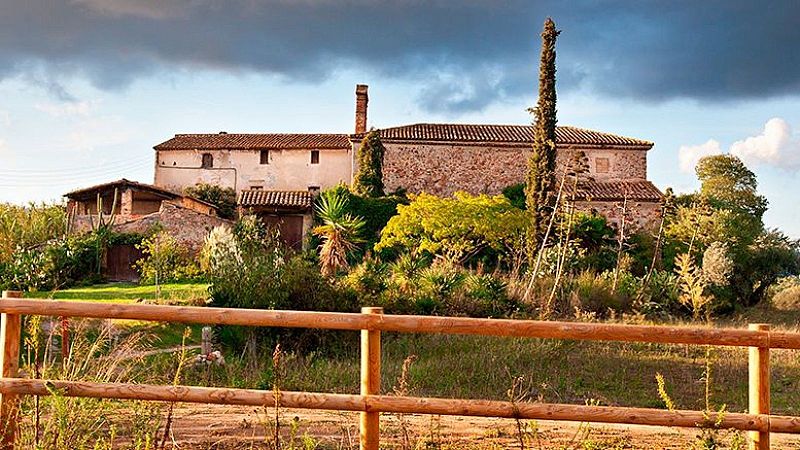 Descobrir Catalunya: Les masies on batega la tradici� rural catalana - S�n 4 dies | Escuchar