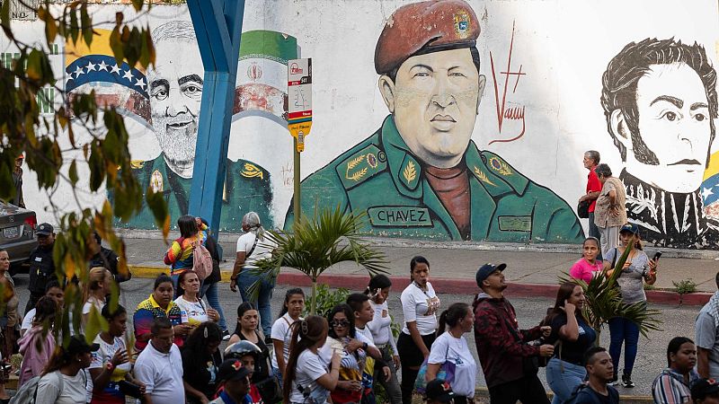 "Malditos marxistas americanos" - España en la historia | Escuchar