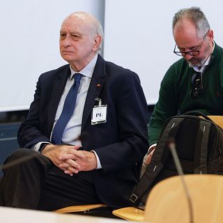 Primera part, amb l'Edici� Vespre i els esports