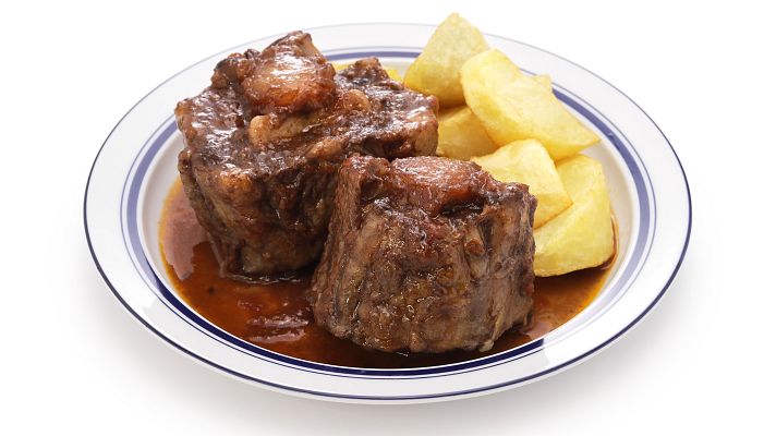 Cocina castizo-andaluza que rinde homenaje al rabo de toro