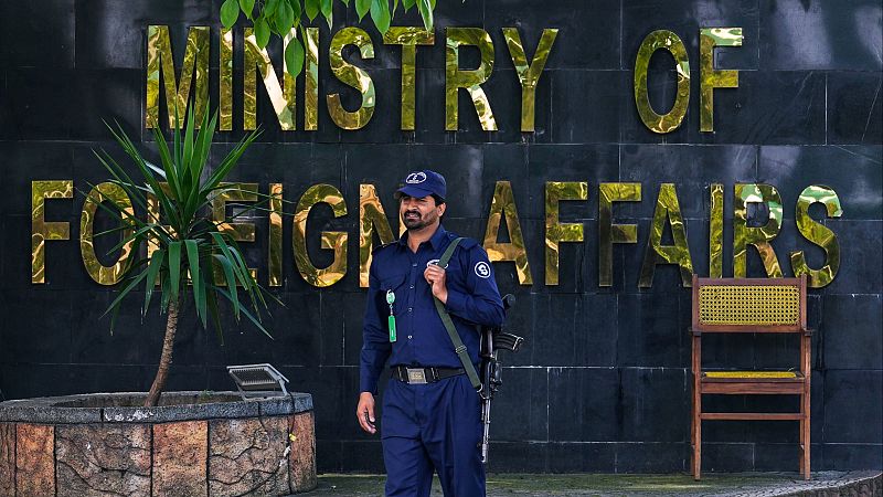 El papel de Pakistán en las negociaciones entre Irán y EE.UU. - Las mañanas de RNE | Escuchar