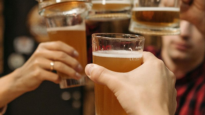 El mat� de R�dio 4 - La gran festa de la cervesa arriba a Barcelona en plena caiguda del consum d?alcohol - El mat� de R�dio 4 | Escoltar