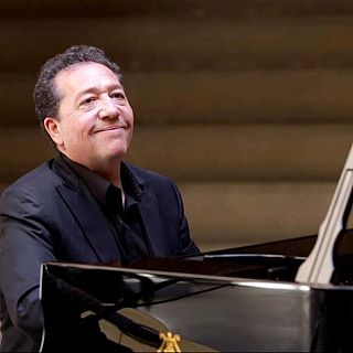 Andrés Segovia y La Música de José Manuel Cuenca