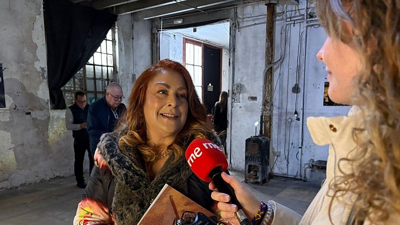 Hora América en Radio 5 - Colección '30 años de irreverencia y visión', de la artista Andreína Fuentes - 12/04/26 - Escuchar ahora