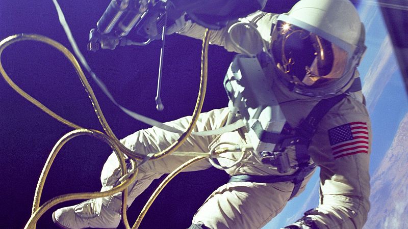 El mat� de R�dio 4 - L'Artemis 2 torna a la Terra a 40.000 km/h i amb 2.500 graus al seu exterior: "Arriba el moment m�s perill�s" - El mat� de R�dio 4 | Escoltar