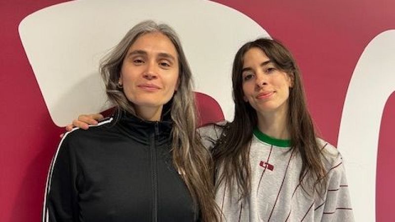 Wisteria Lane - Hablando de "Instrucción de Novicias" con Ana Garriga y Carmen Urbita - 11/04/26 - Escuchar ahora