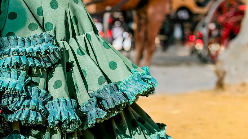 Memoria de delfín - Ya huele a Feria - Escuchar ahora