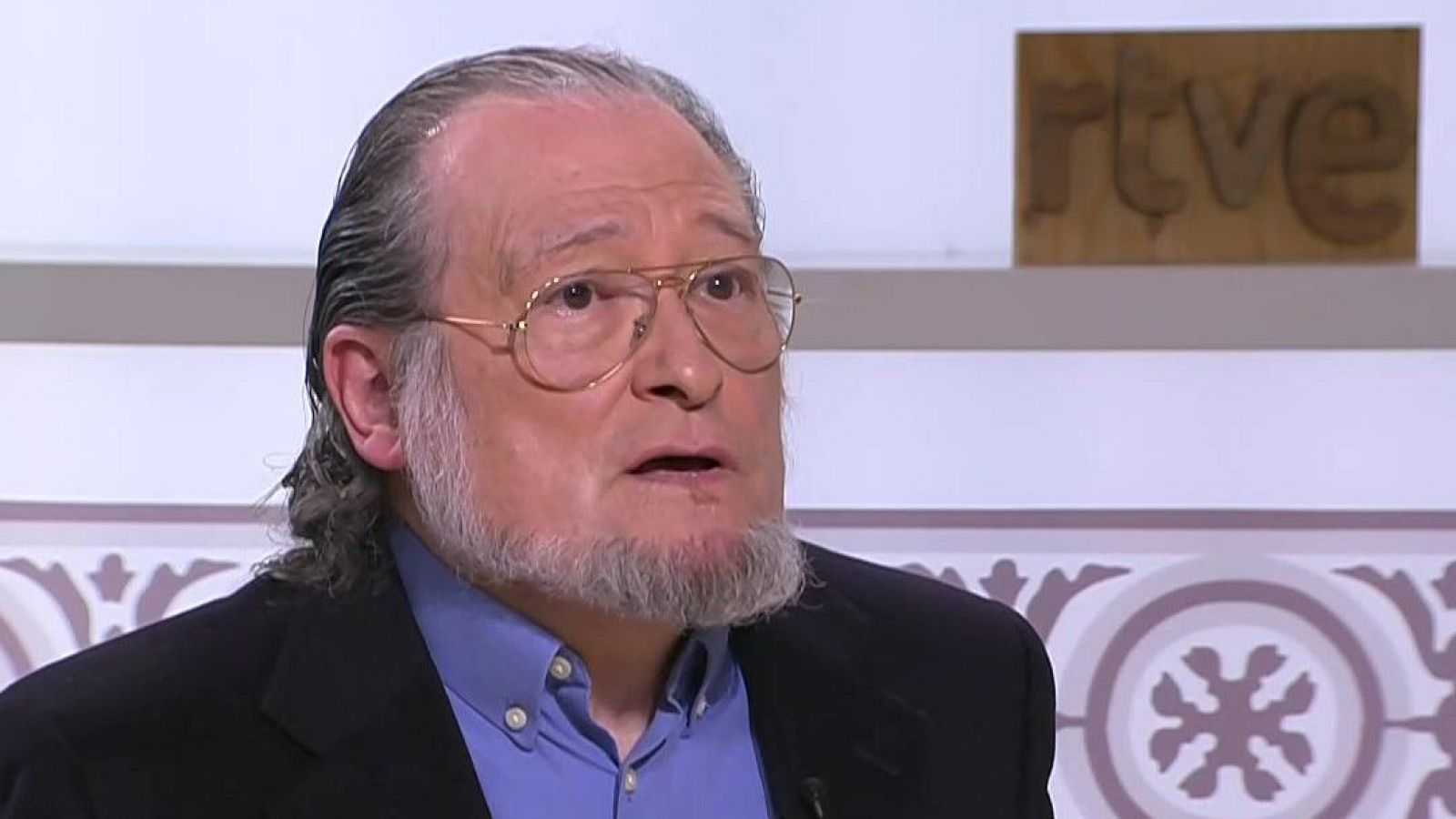 Santiago Ni�o Becerra: "M�s de la meitat de la poblaci� no pot fer front a un imprevist"