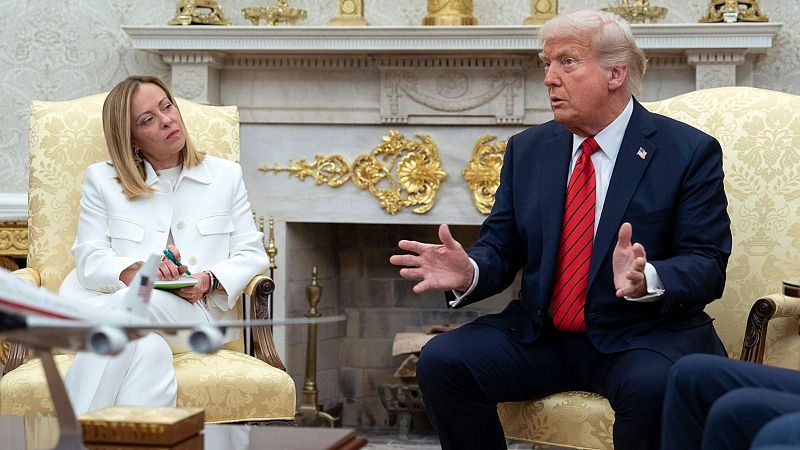 Ernest Pascual: "L’actuació de Trump fa que les seves pròpies bases dubtin d’ell" - De nit | Escoltar