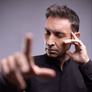 Com guanyar una discussió amb la parella? T'ho explica Javier Botía, campió del món de mentalisme