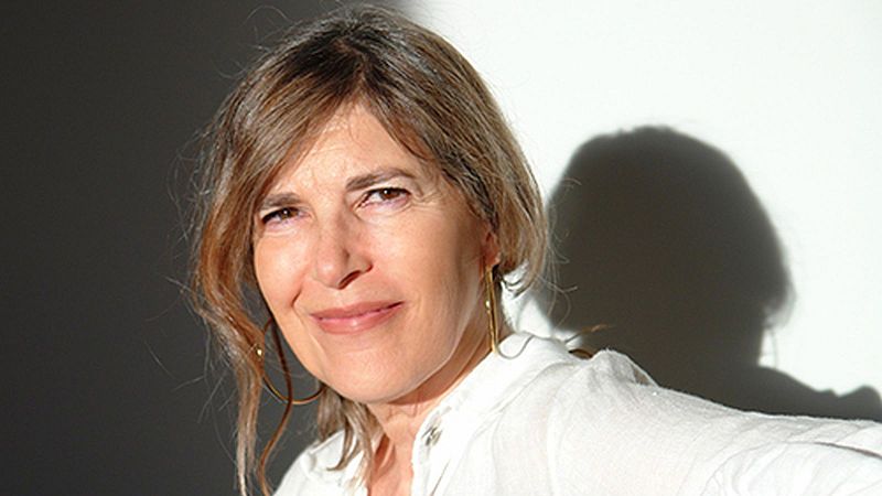 Libros de arena - Elisabeth  Anglarill y 'Los malos muertos' - Escuchar ahora