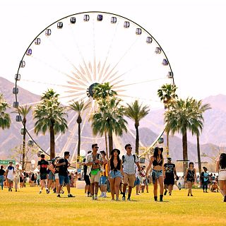 Coachella i la reestrena de Kill Bill amb Albert Fernández, Queralt Lahoz a Barcelona pel disc "9:30 PM" i el qüestionari sobre Amancio Ortega de l'Ana Polo