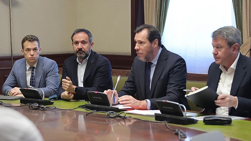 Puente promet als usuaris de Rodalies desbloquejar estudis clau d’obres