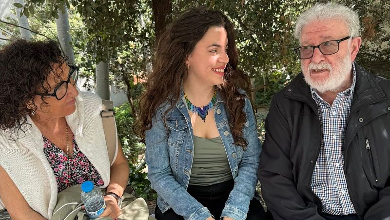 El mat� de R�dio 4 - Persones grans ofereixen pis gratis a estudiants a canvi de companyia: el Carles (85 anys) viu amb la Valentina (28 anys) - El mat� de R�dio 4 | Escoltar