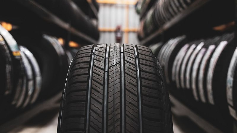 Seguridad vial - Neumáticos: seguridad, tecnología y eficiencia para la nueva movilidad - Escuchar ahora
