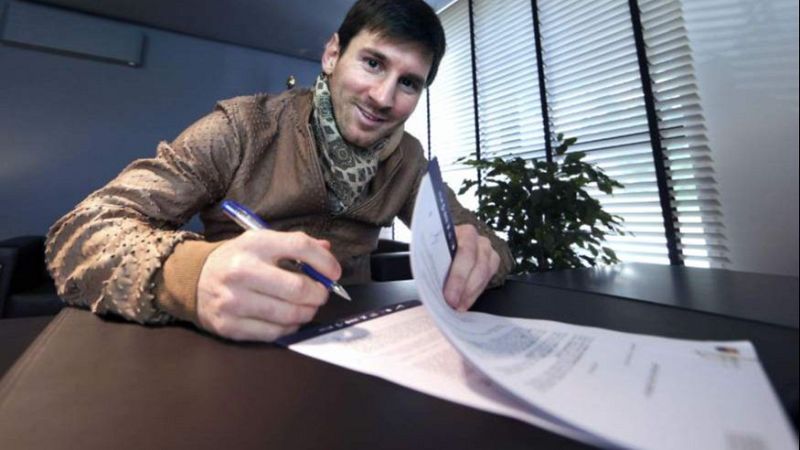 El mat� de R�dio 4 - Leo Messi compra la Uni� Esportiva Cornell�: euf�ria al Baix Llobregat - El mat� de R�dio 4 | Escoltar