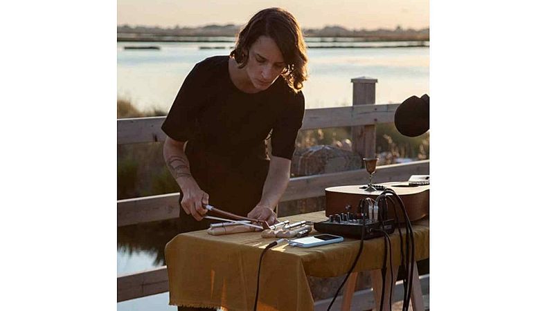 Música viva - Archipel 2026: Charlamos con Clara de Asís - 19/04/26 - Música viva | Escuchar