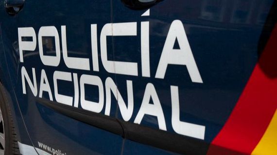 Detingut a Santa Coloma un mestre per pornografia infantil