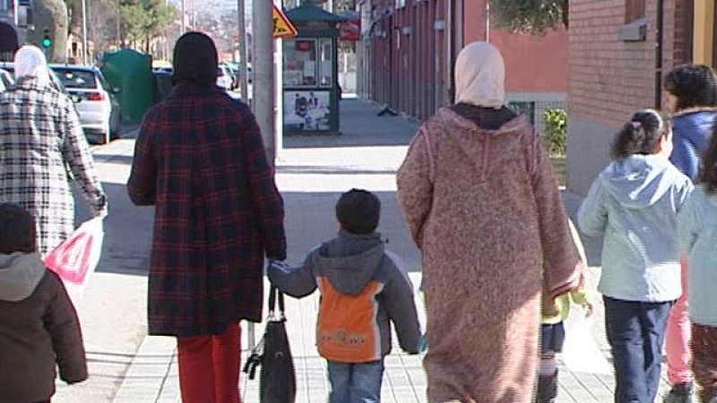 Menores en el proceso de regularización de inmigrantes - Escuchar ahora