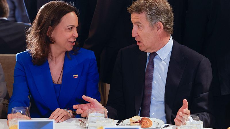 Corina Machado evita reunirse con Pedro Sánchez en Madrid - Hora América | Escuchar