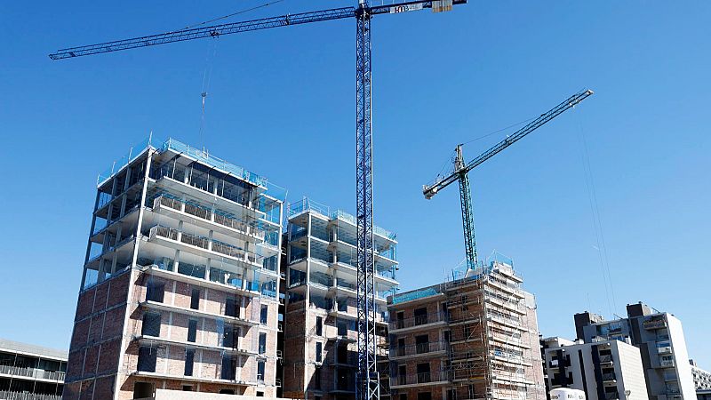 El nuevo Plan Estatal de Vivienda impulsa el parque público y la rehabilitación, pero el acceso sigue siendo crítico - Las mañanas de RNE | Escuchar