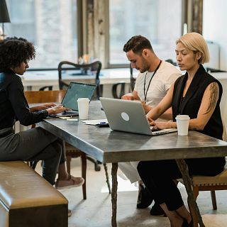 Les 5 actituds que es repeteixen a les feines tòxiques